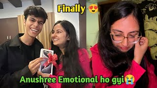 I Gifted new iphone to Anushree😍 [upl. by Trebreh]